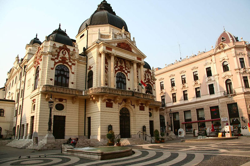 Pécsi Nemzeti Színház, Pécs